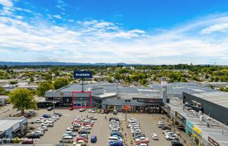 High profile retail space - Bush Inn Centre