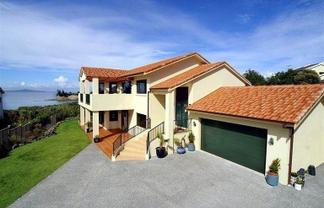 51 Clansman Terrace, Gulf Harbour