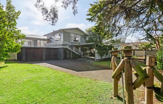 13 Clark Road, Pahurehure