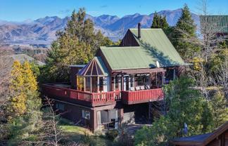 90 Chalet Crescent, Hanmer Springs
