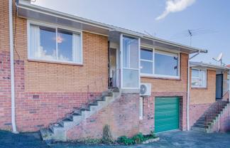 2/11 Matiere Road, Onehunga