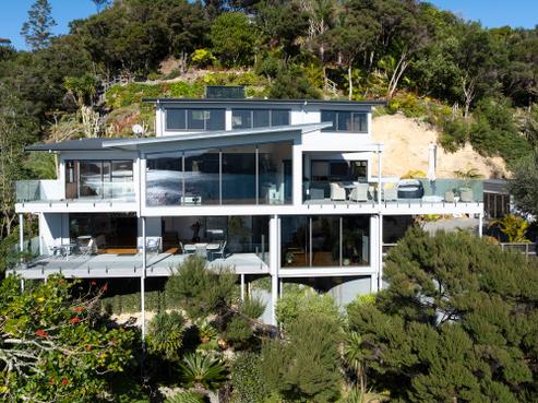 19 Kent Street, Whangaroa
