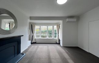 77 Woburn Road, Woburn