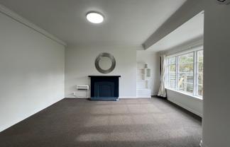 77 Woburn Road, Woburn
