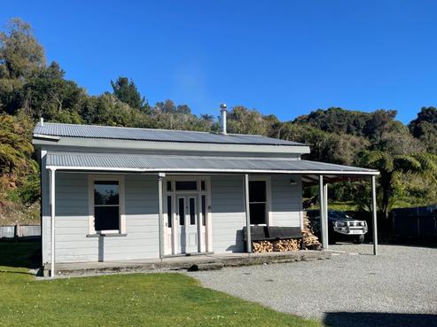3 Simpson Street, Ross