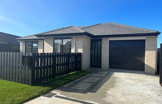 80 Pragma Rise, Rototuna North