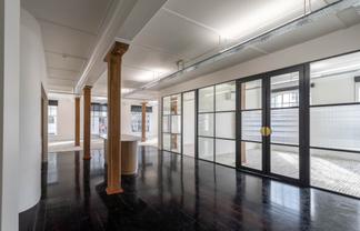 STUNNING CHARACTER OFFICE
