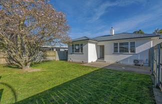 56 Shamrock Street, Takaro