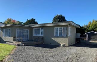 704 Riverslea Road South, Akina