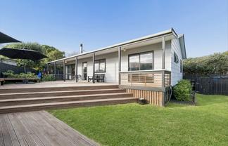 3 Barrett Drive, Waikanae Beach