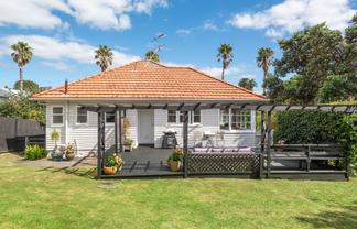 18 Cautley Street, Devonport