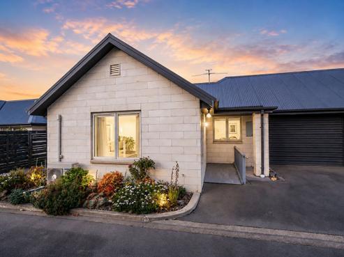 2/24 Victoria Street, Rangiora