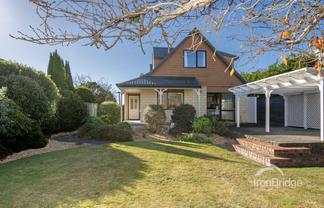 216 Major Hornbrook Road, Mount Pleasant