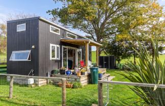 Tiny Home, Longbush Road, Gladstone