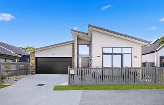34 Streamview Way, Long Bay