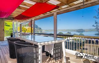 10 Oxford Street, Whakapirau