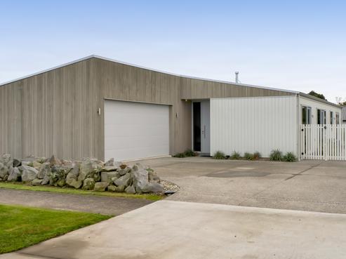 31 Smith Street, Lepperton