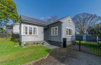 665 Grey Street, Hamilton East