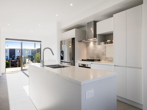 6/1 Scott Road, Hobsonville
