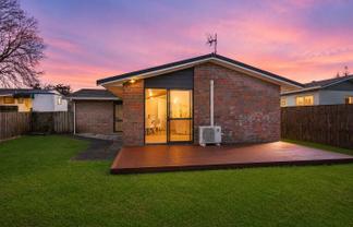 1596b Great North Road, Waterview