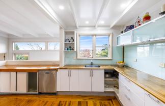 65 Royal Road, Massey