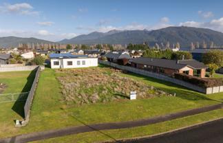 25 Acheron Way, Te Anau