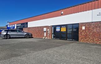High profile showroom warehouse