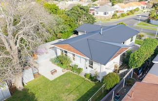 1005 Duke Street, Mahora