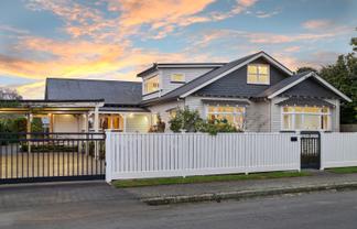 18 Searells Road, Strowan