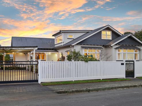 18 Searells Road, Strowan