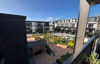 304/21 Pennant St, Long Bay