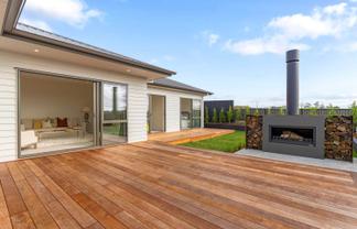 8 Lambert Road, Wainui