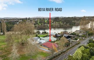 801A River Road, Chartwell