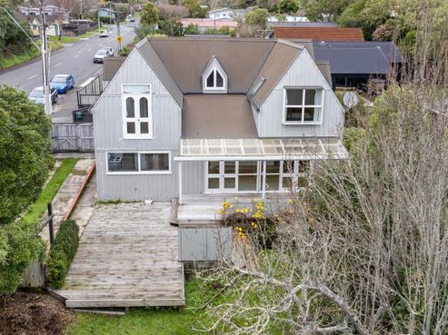 2 Gloucester Street, Silverstream