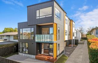Lot 1&2/832 East Coast Road, Oteha