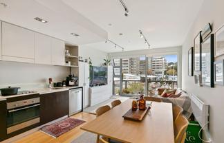 210/80 Riddiford Street , Newtown