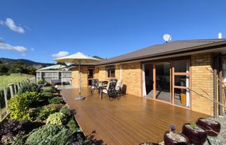 12 Allman Drive, Coromandel