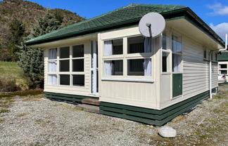 b/2 Dunn Street, Reefton