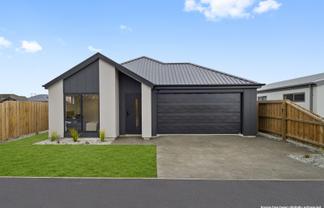 8 Nicolson Street, Allenton
