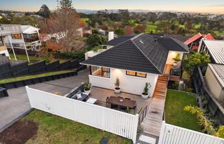 4 Noel Place, Mount Roskill