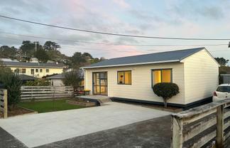 33 Puriri Street, Helensville