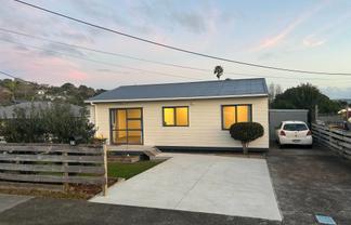 33 Puriri Street, Helensville