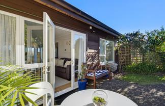 8/15 Puriri Street, Takapuna