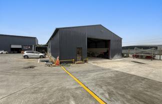 Functional Industrial Unit | 254 m2