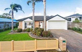112 Marina View Dr, West Harbour