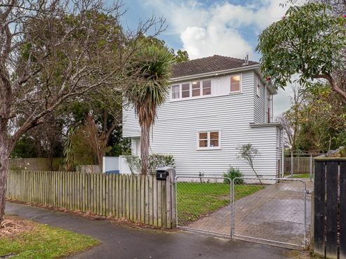 7 Orontes Street, Shirley