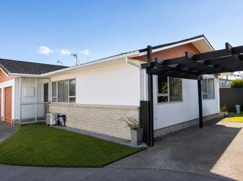 2/217 Taradale Road, Pirimai