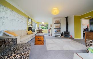 2/20 Tironui Station Road East, Takanini