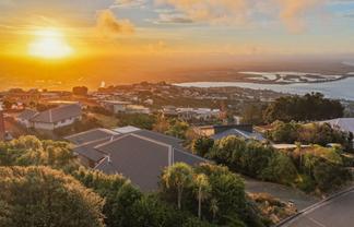 5 Signal Hill Road, Mount Pleasant