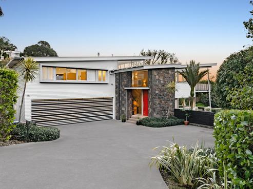 5 Castle Drive, Epsom